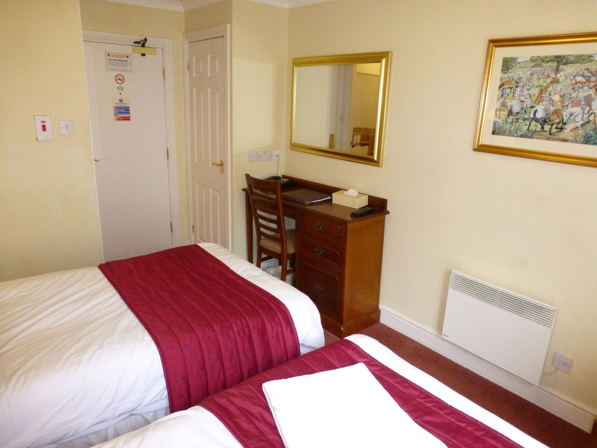 The Atherstone Red Lion Hotel Екстериор снимка